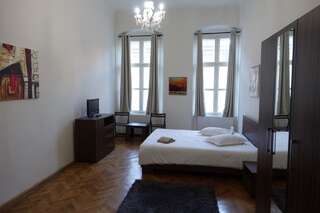 Гостевой дом Casa Sforii Brasov Брашов Апартаменты 12-1