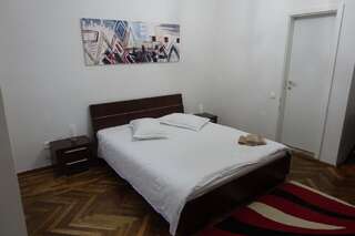 Гостевой дом Casa Sforii Brasov Брашов Апартаменты 3-2