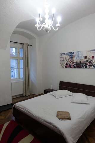 Гостевой дом Casa Sforii Brasov Брашов Апартаменты 3-7