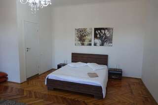 Гостевой дом Casa Sforii Brasov Брашов Апартаменты 23-6